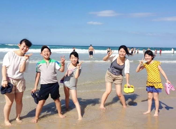Kids enjoying study tour with Gold Coast homestay